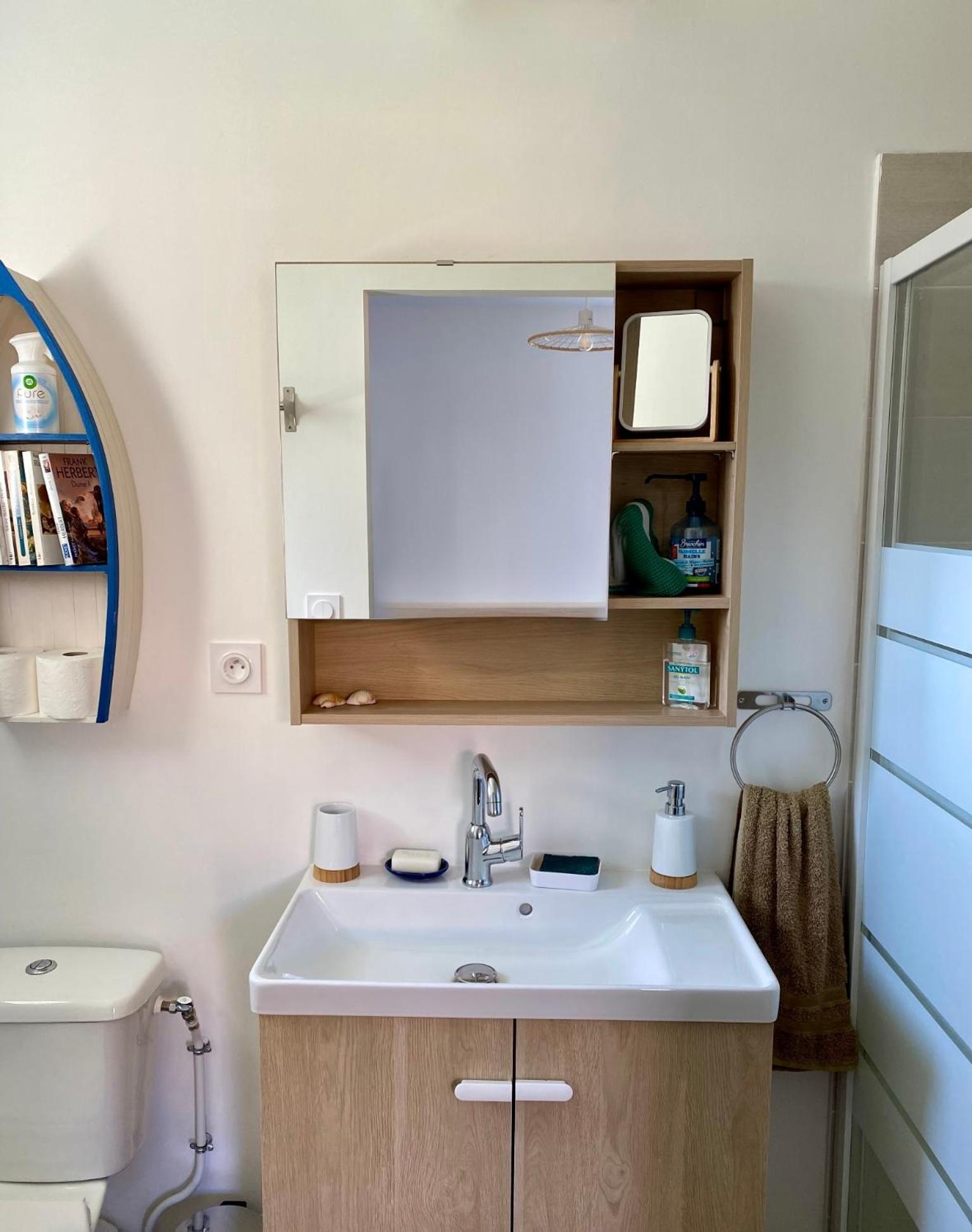 Chambre Independante Et Paisible Dans Maison Neuve Maison d'hôtes